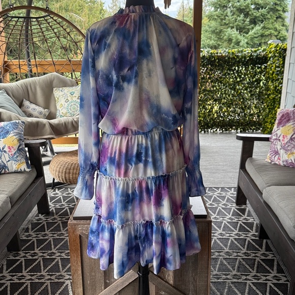 Johnston & Murphy | Purple Watercolor Dress - Picture 6 of 9